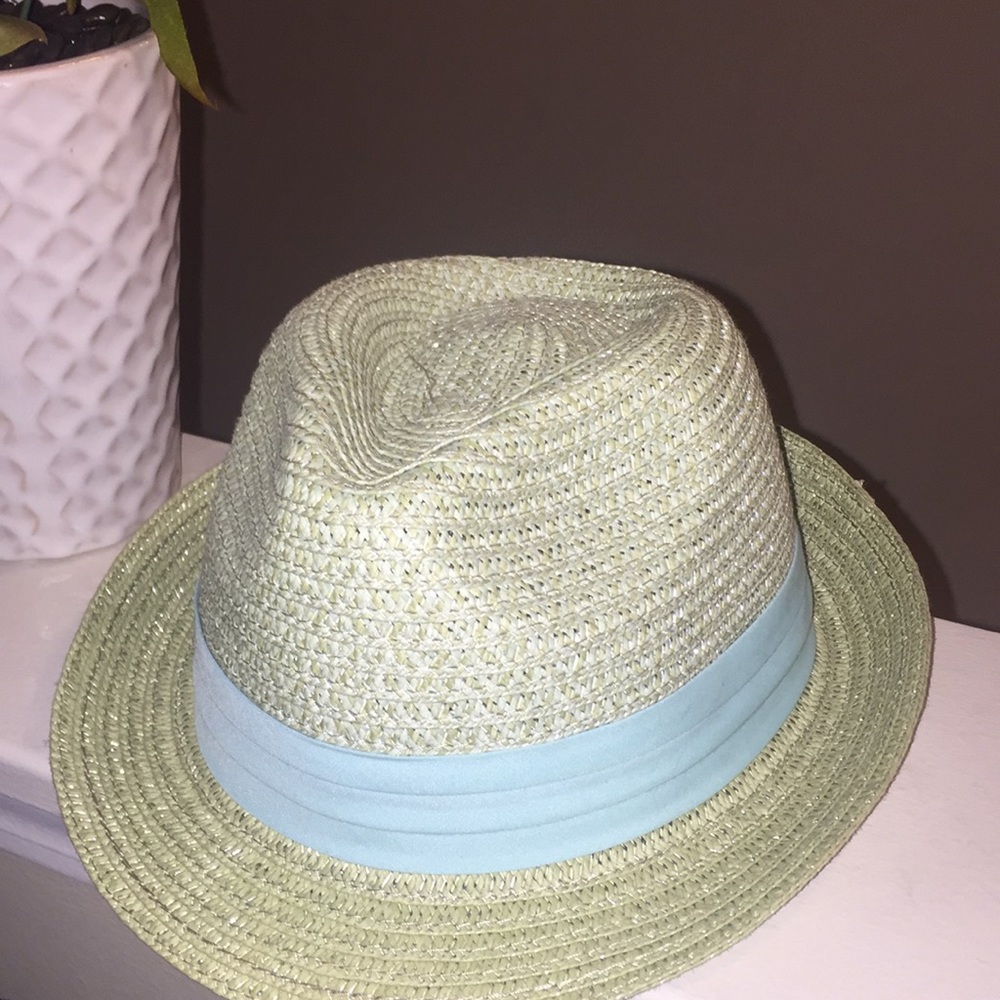 Sun/ fashion hat.